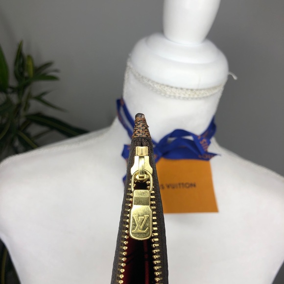 SOLD - Picture 7 of 8